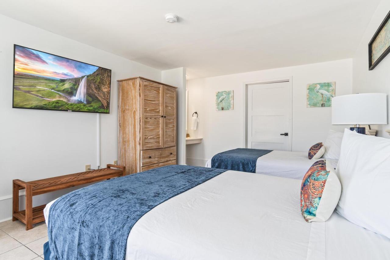 Lowes Wharf Marina Inn Шервуд Экстерьер фото